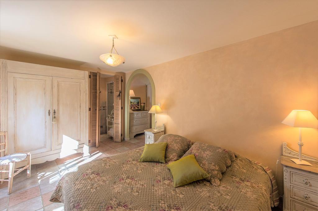Bed and Breakfast Mas De Foncaudette Lourmarin Zewnętrze zdjęcie