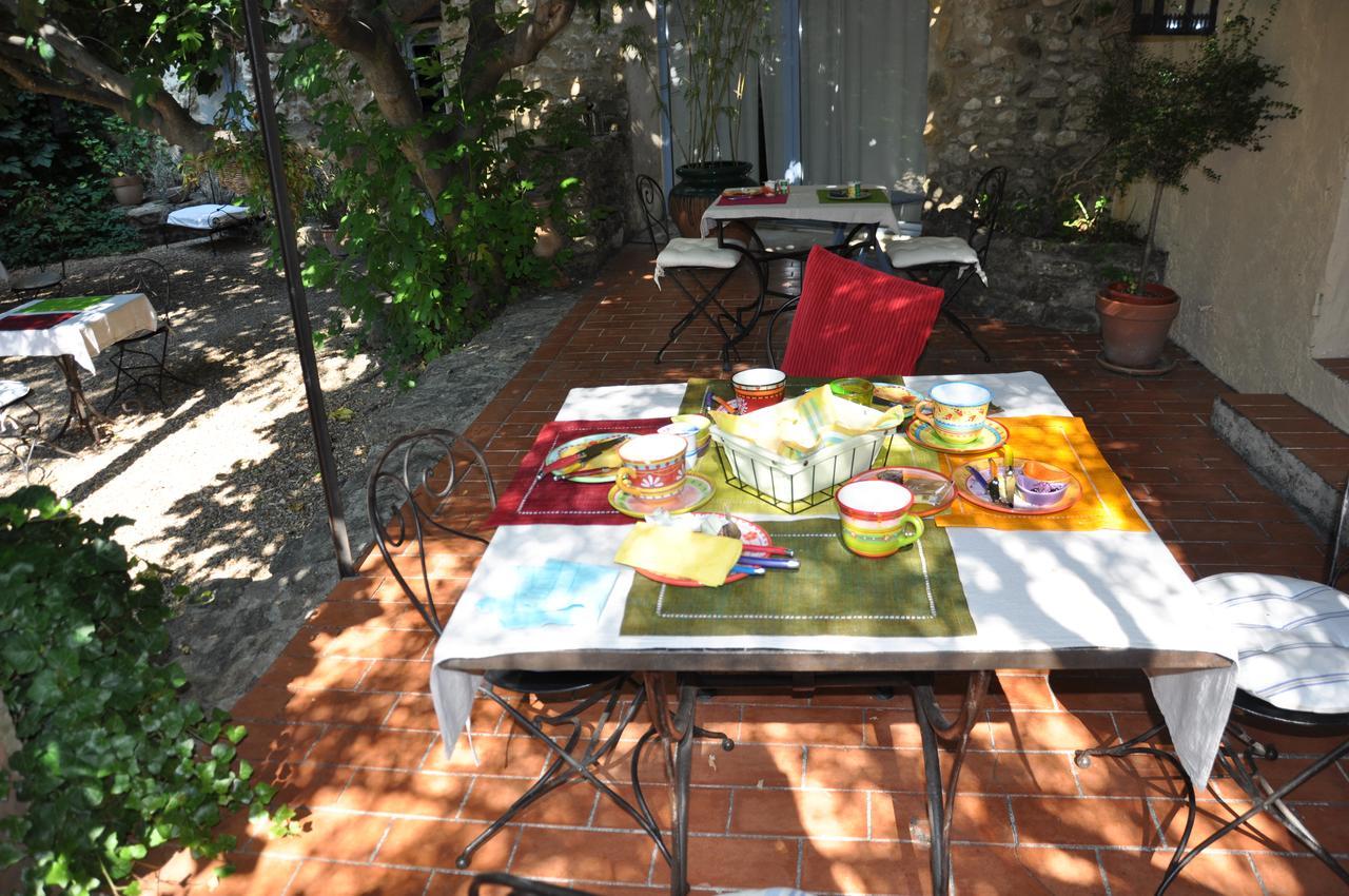 Bed and Breakfast Mas De Foncaudette Lourmarin Zewnętrze zdjęcie